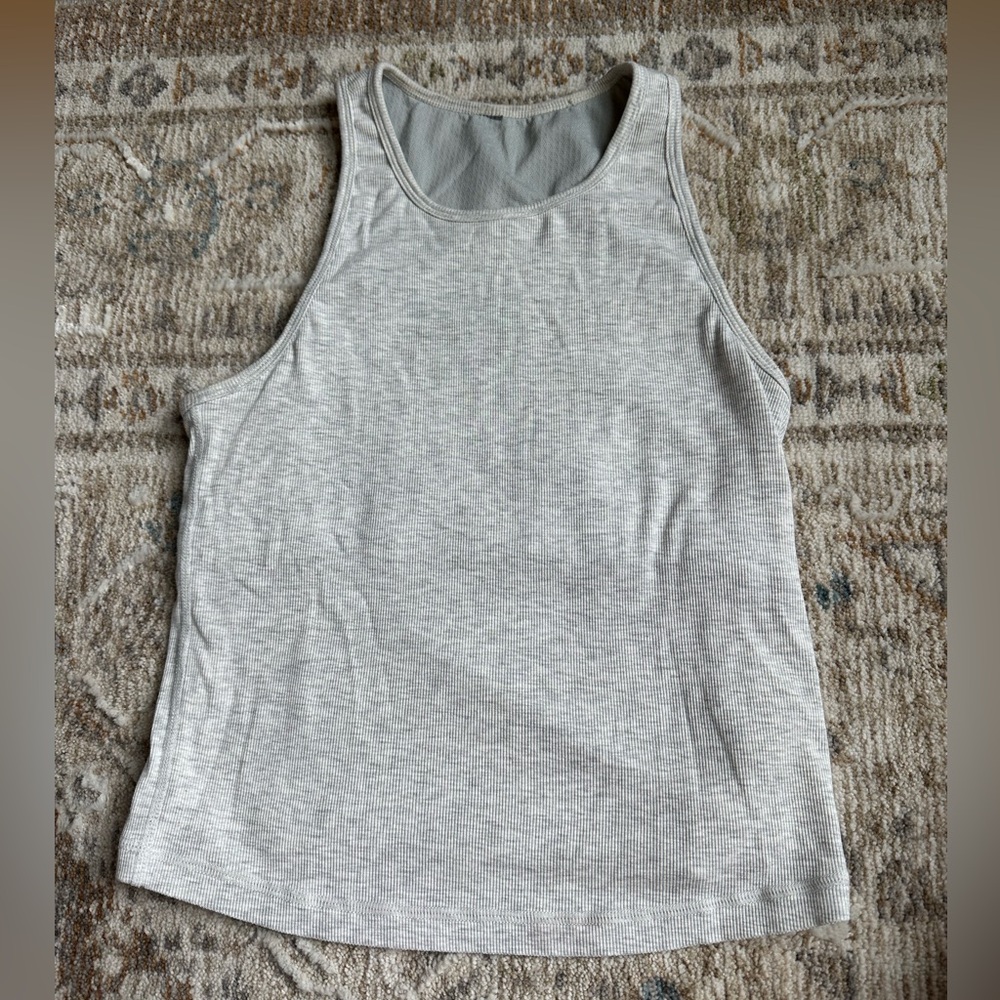 Vuori Ribbed Gray Tank Top | Lightweight Athletic Lounge Wear